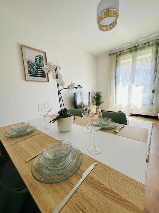 Appartement Le Moderne à Charleville-Mézières Extérieur photo