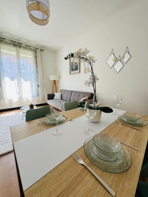 Appartement Le Moderne à Charleville-Mézières Extérieur photo